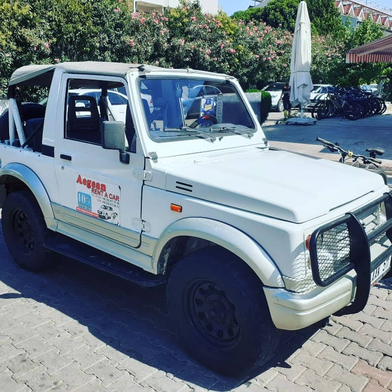  Suzuki Samurai Jeep